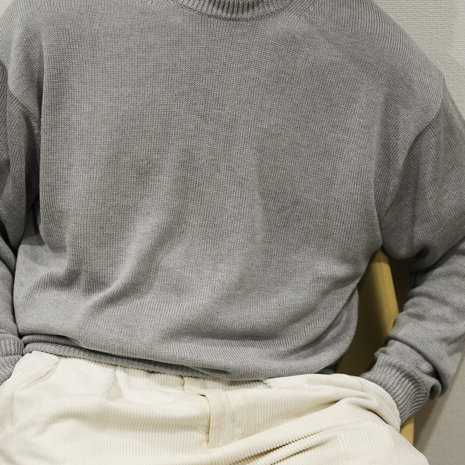 STAFF BLOG : シーズンを超える柔軟性 - 新素材シルクカシミヤ ”COMFY”
