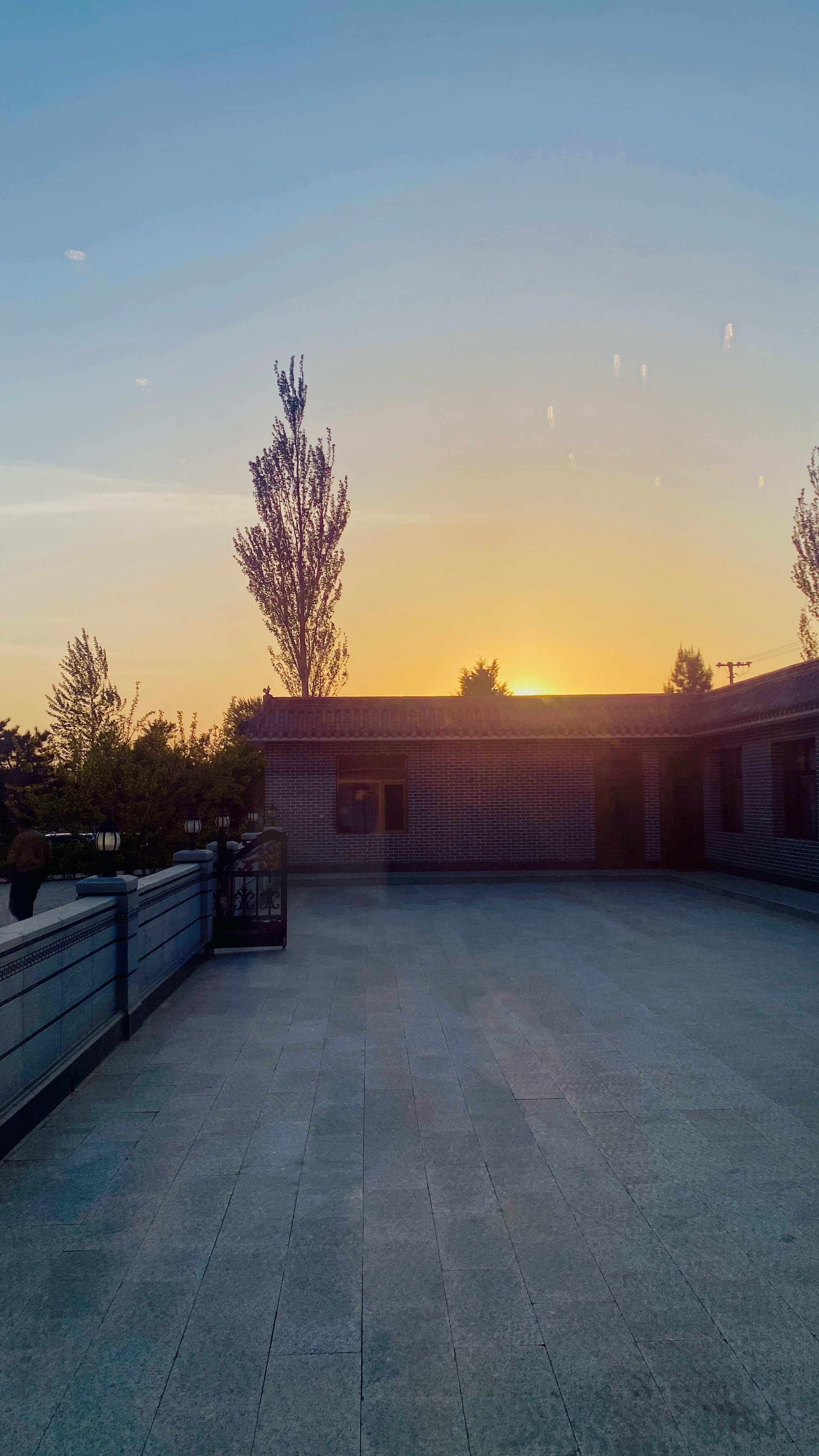 SEASONAL TRANSITION(シーズナルトランジション)＝季節の変わり目」制度の導入