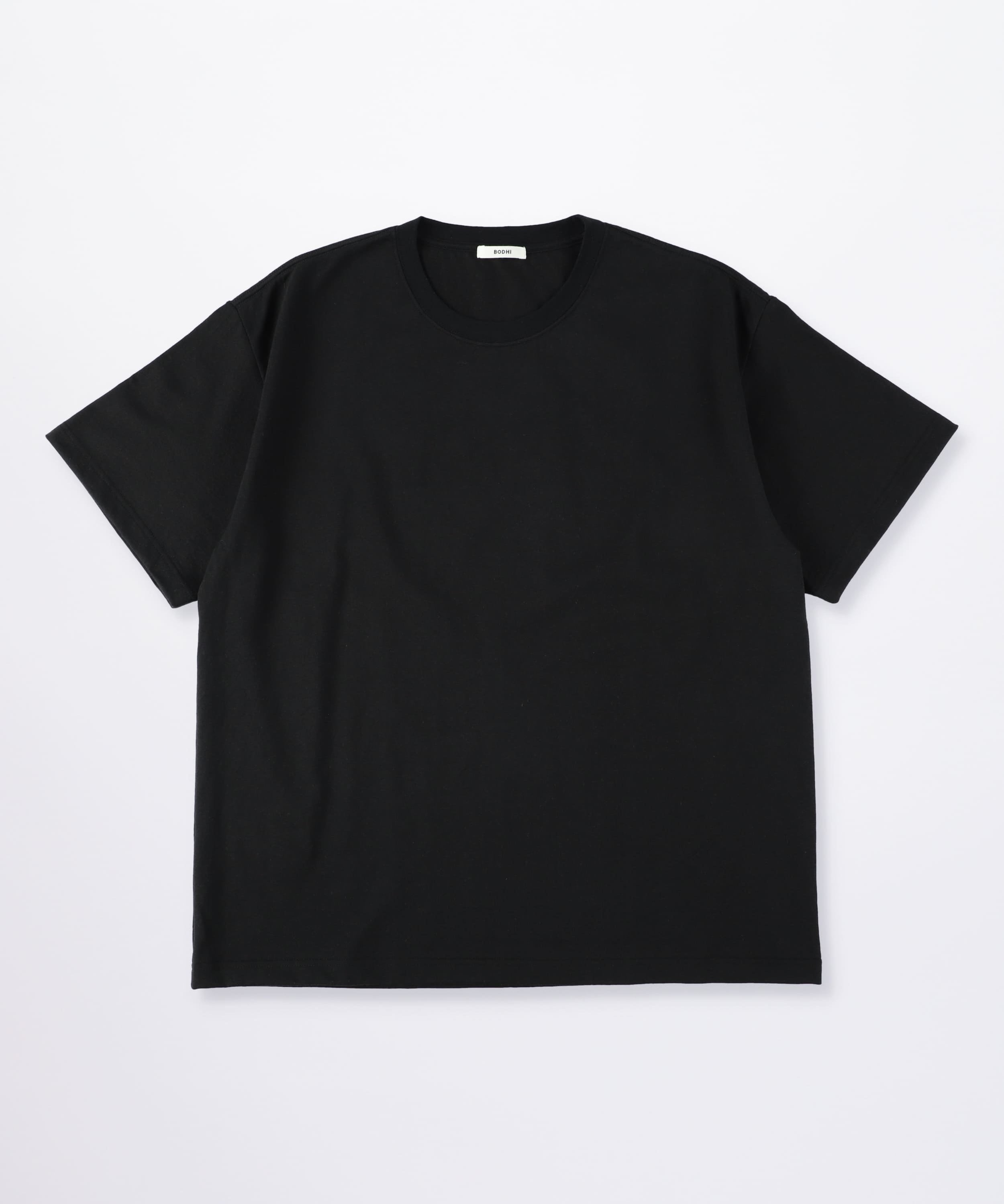 ESSENTIAL TEE