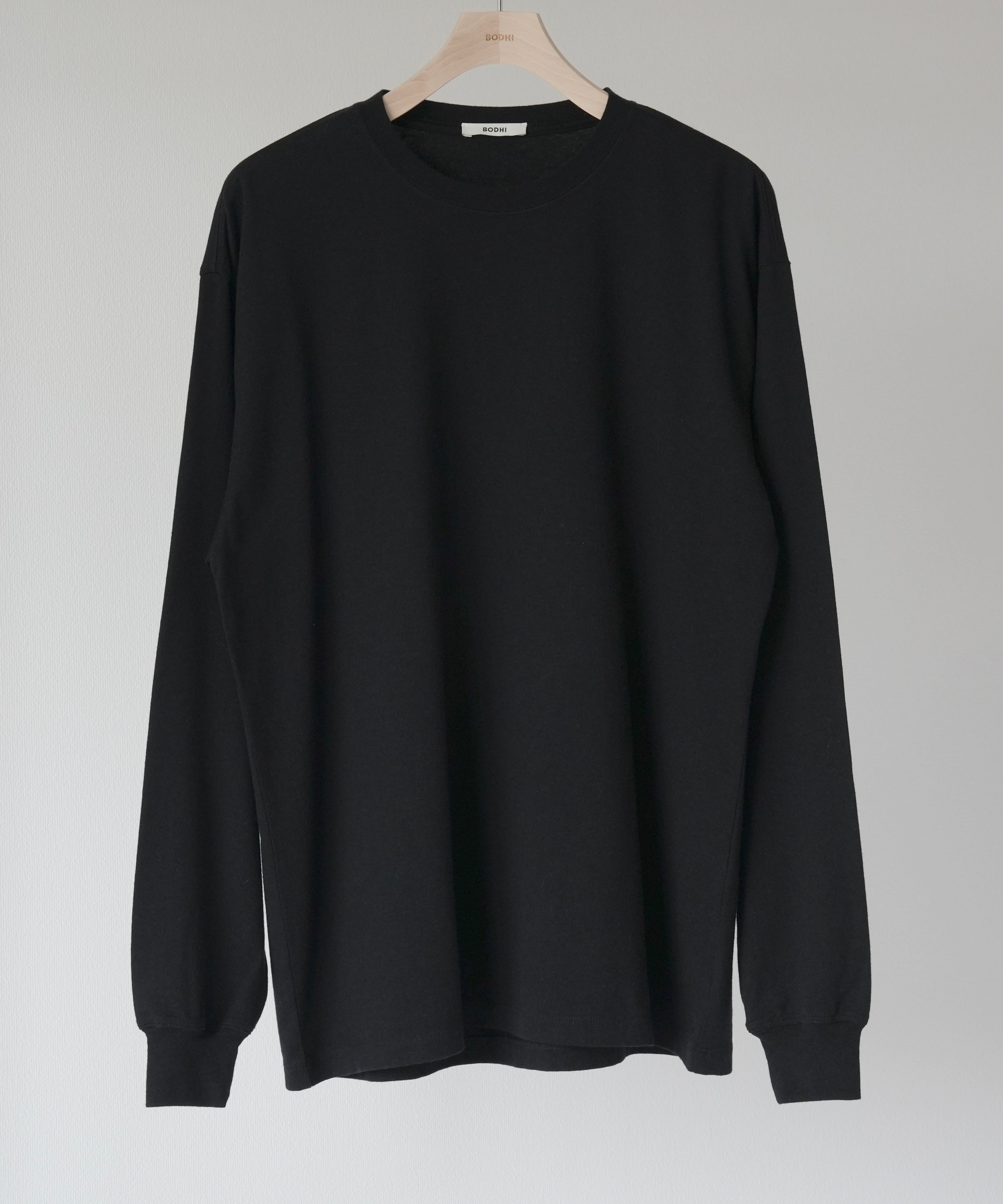 ESSENTIAL LONG SLEEVE TEE